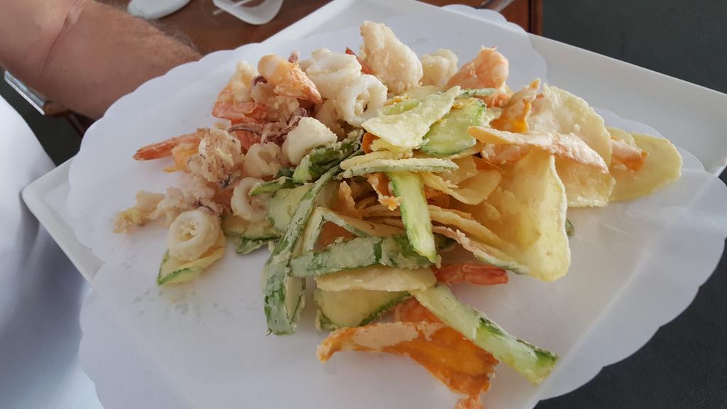 奥古斯都酒店 法诺 外观 照片